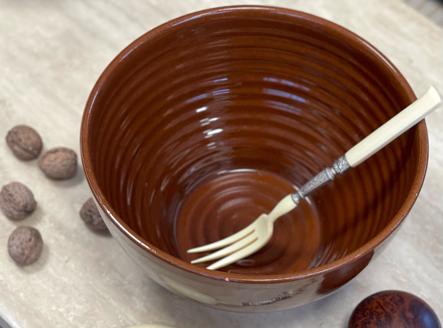 Large stoneware salad bowl