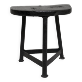 The small burnt wood tripod