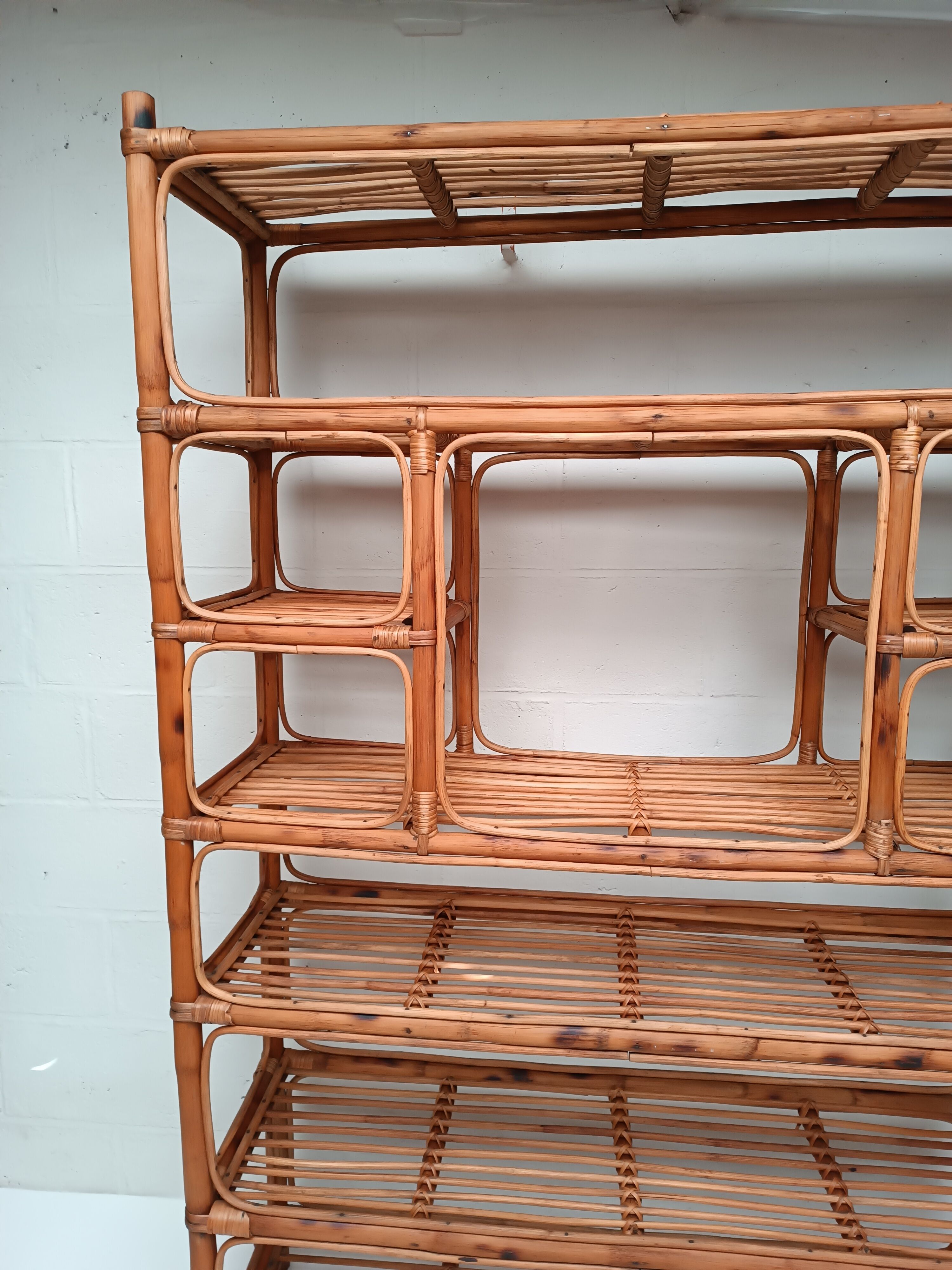 Bookcase shelf in bamboo and vintage rattan