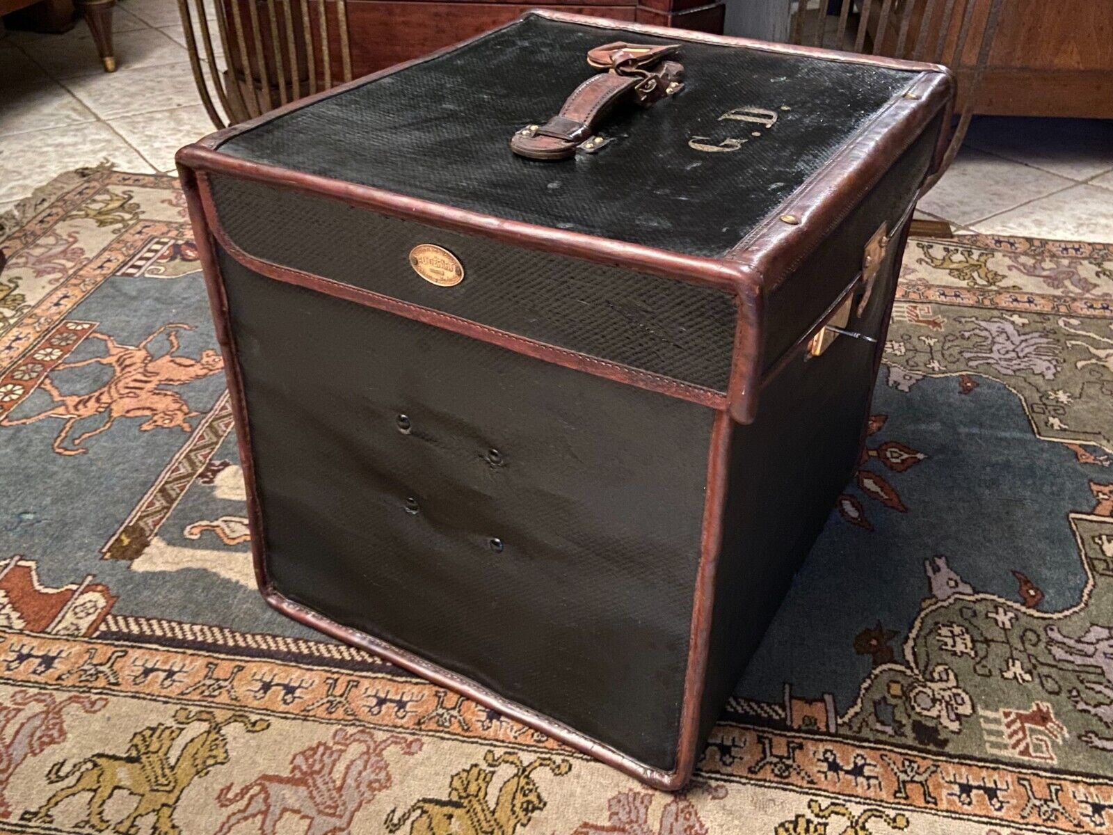 Travel trunk late nineteenth marked "At the start, Paris"