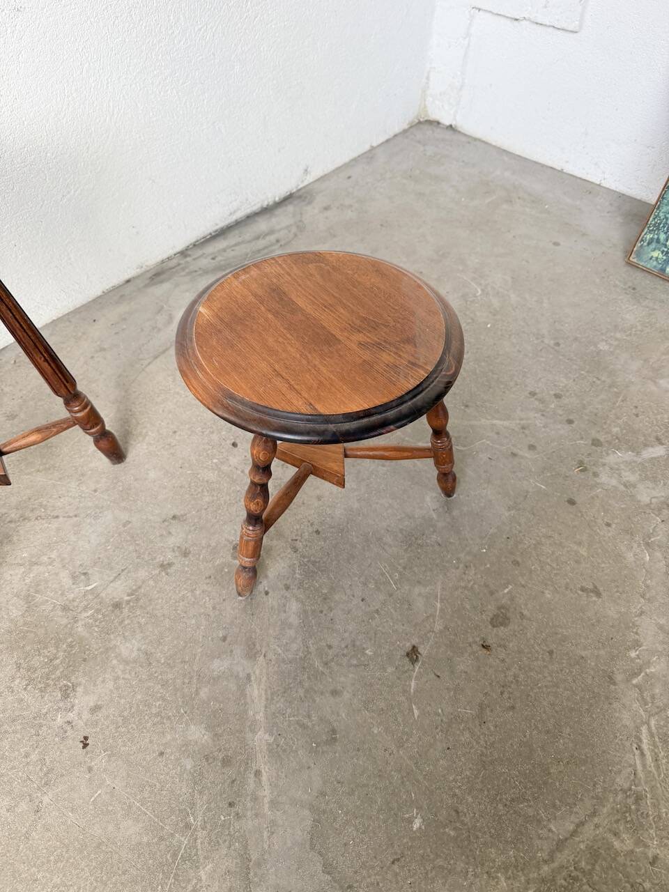 Set of 4 turned oak stools.