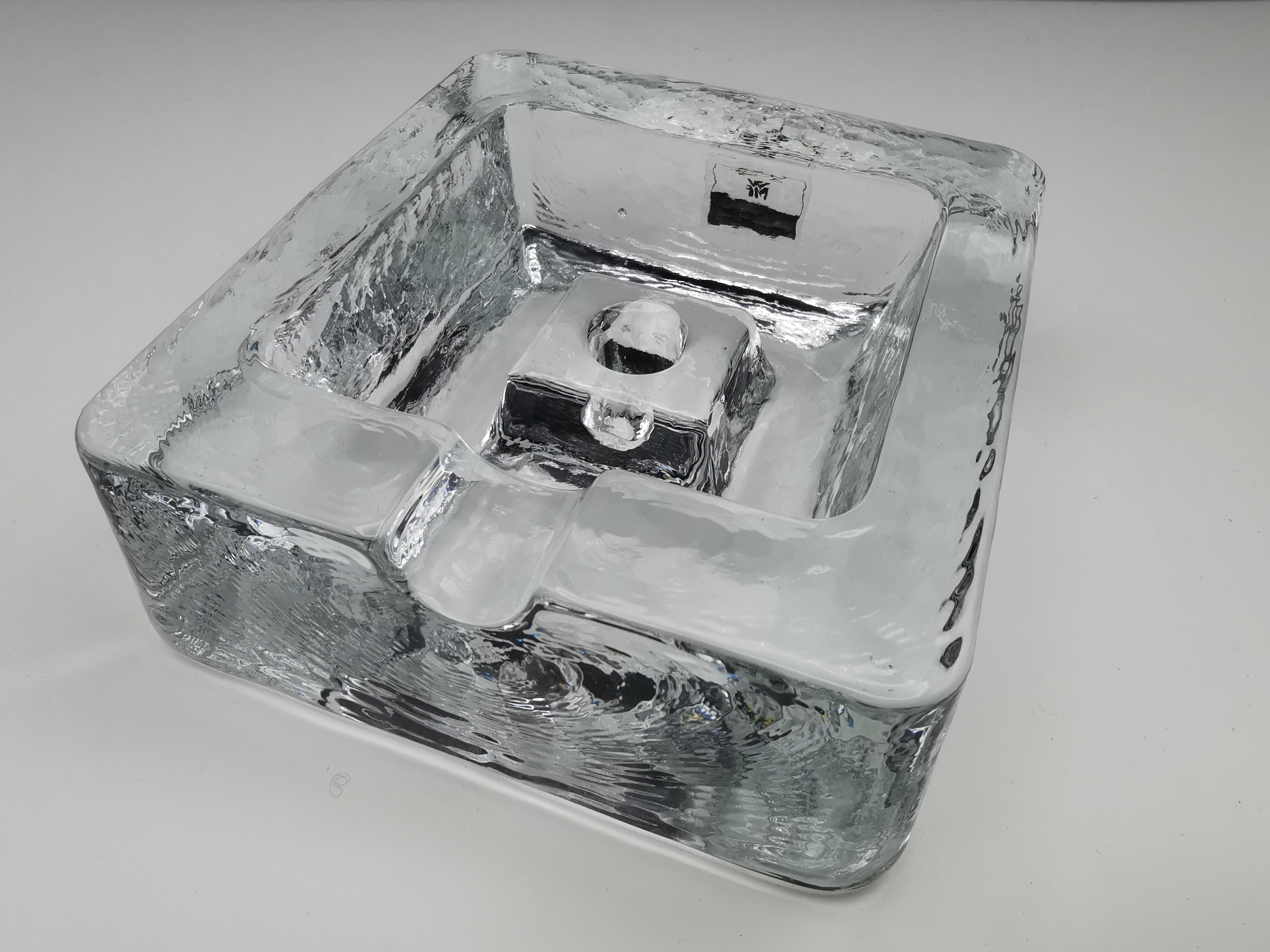 Vintage cigar ashtray glass paved