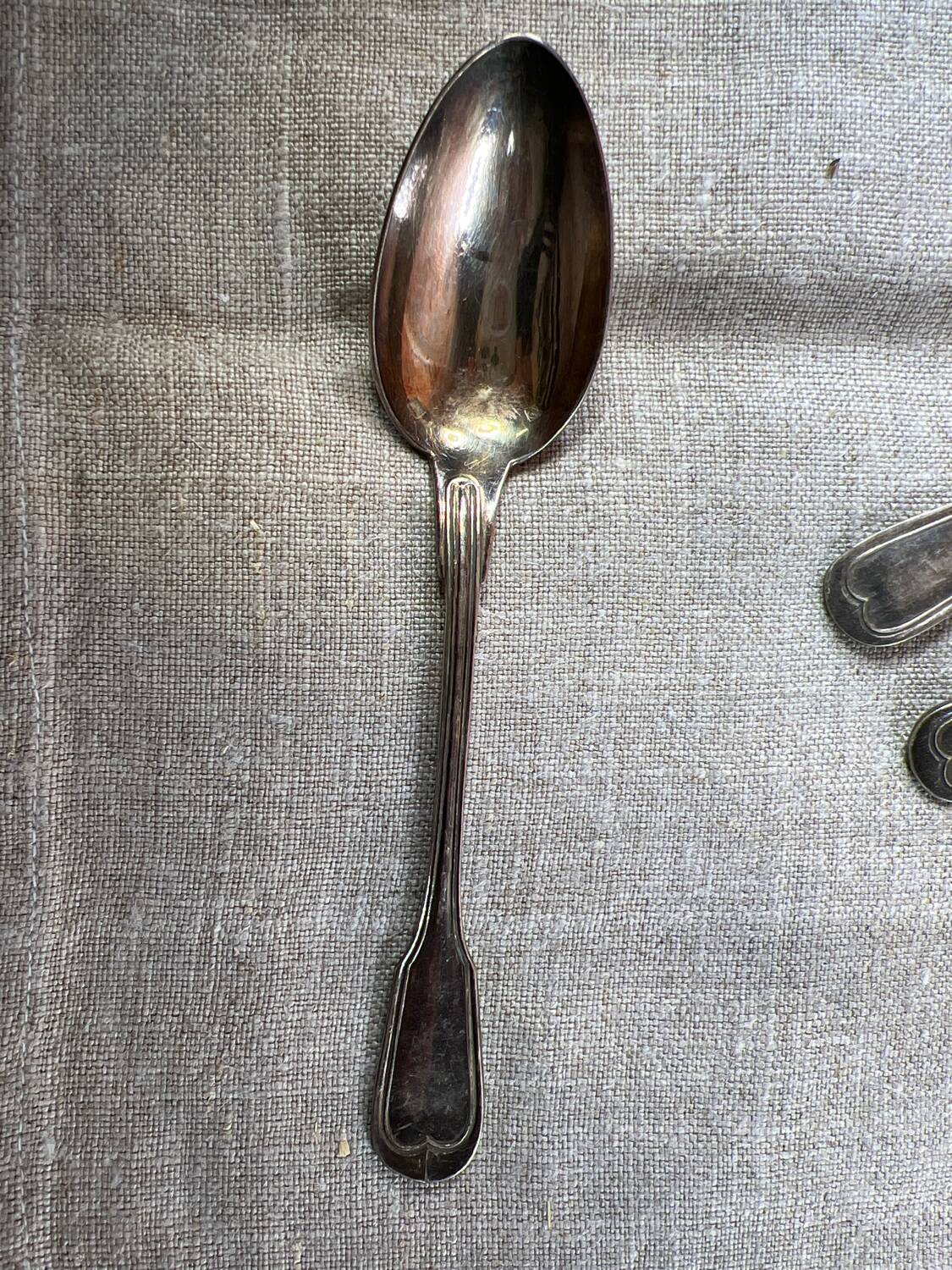 6 small vintage dessert spoons in silver metal