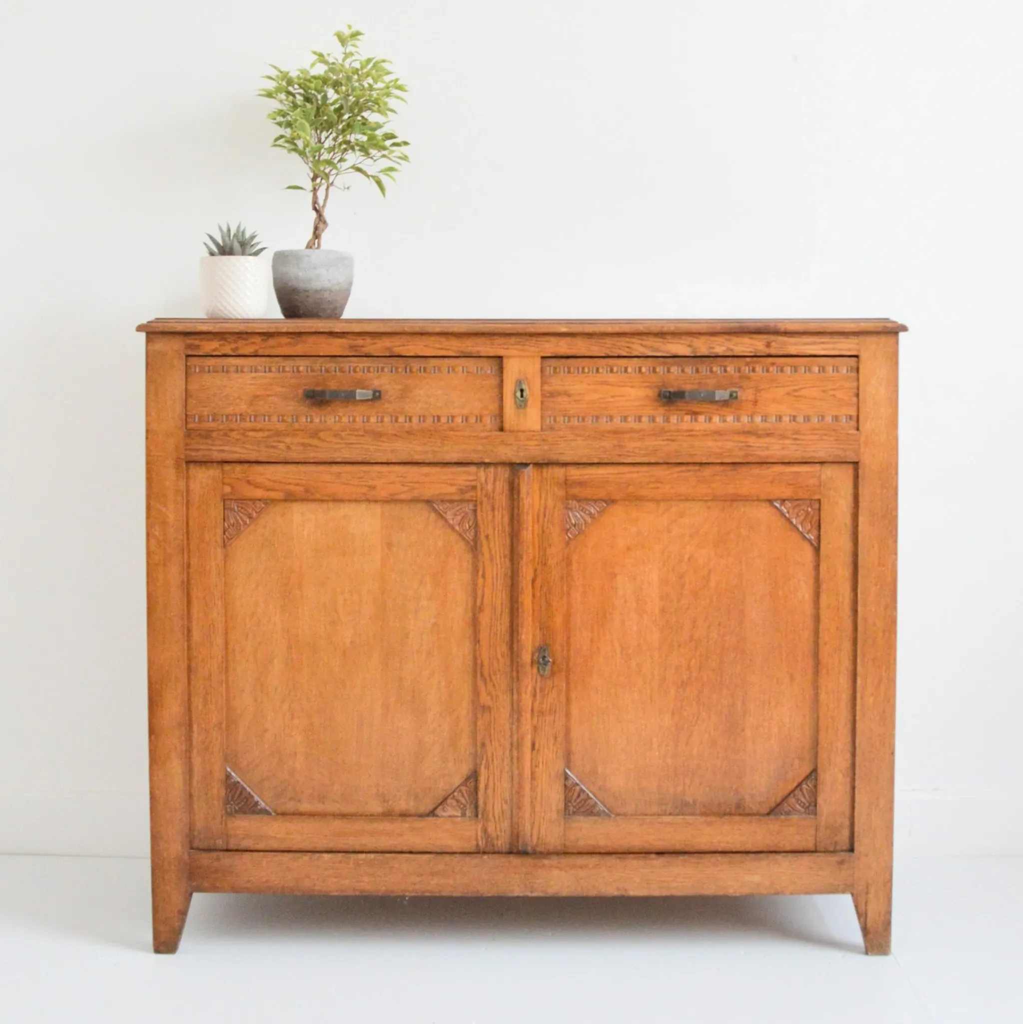 Parisian Buffet / Art Deco Storage Furniture 1930 Vintage