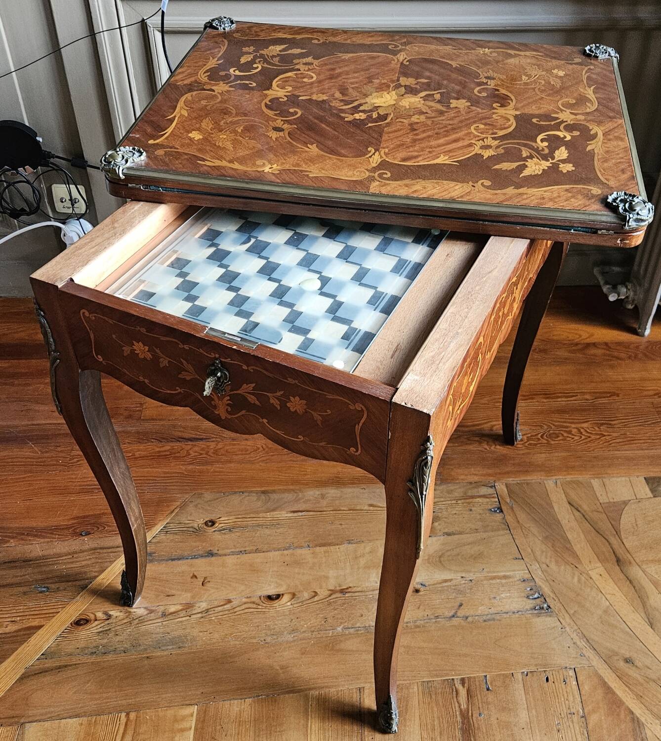 Game table in parquetry, Louis XV style