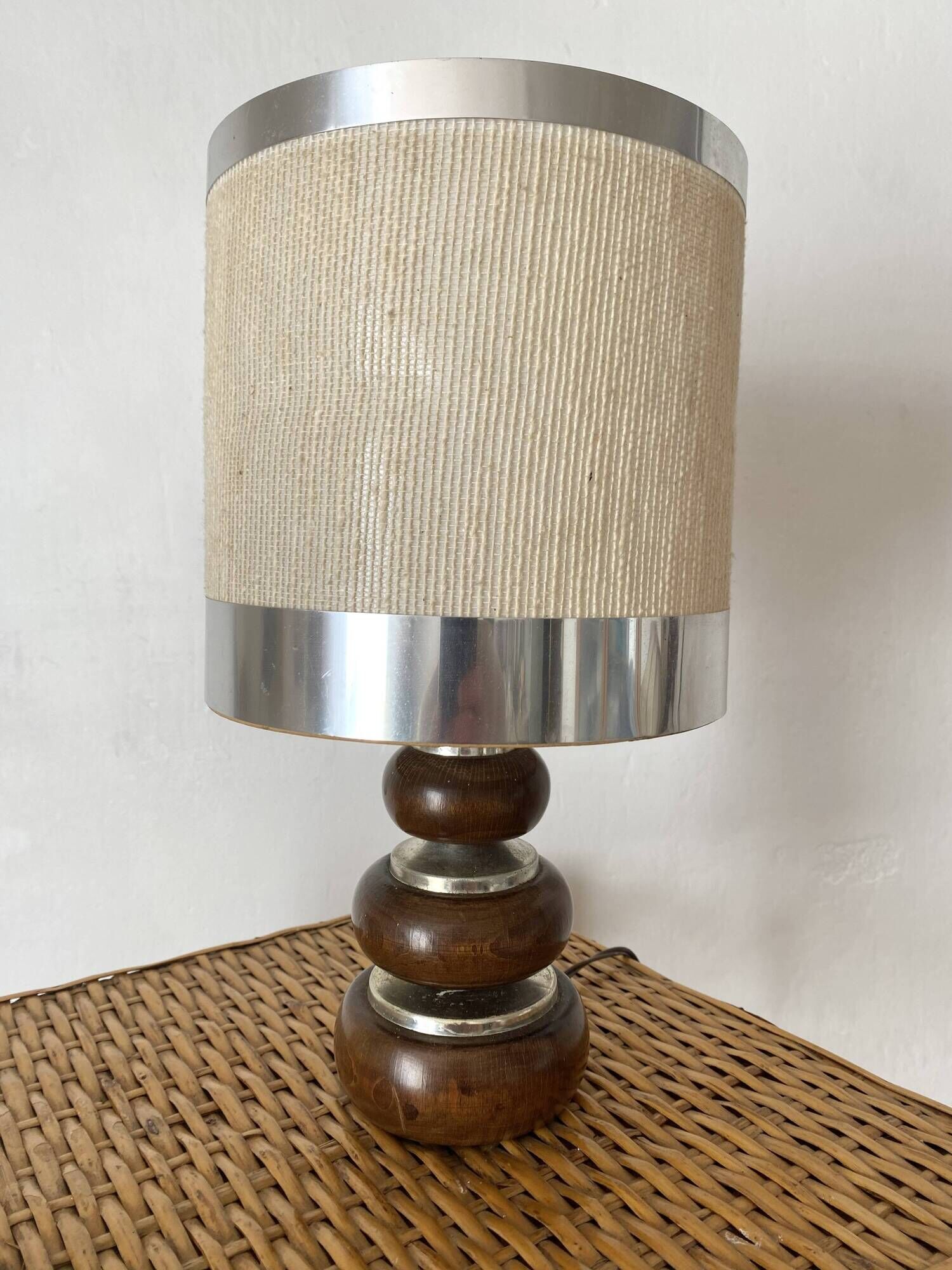 Lampe vintage  33 cm en bois et chrome années 70