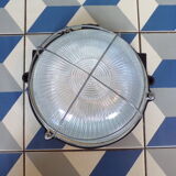 Bakelite porthole wall lamp