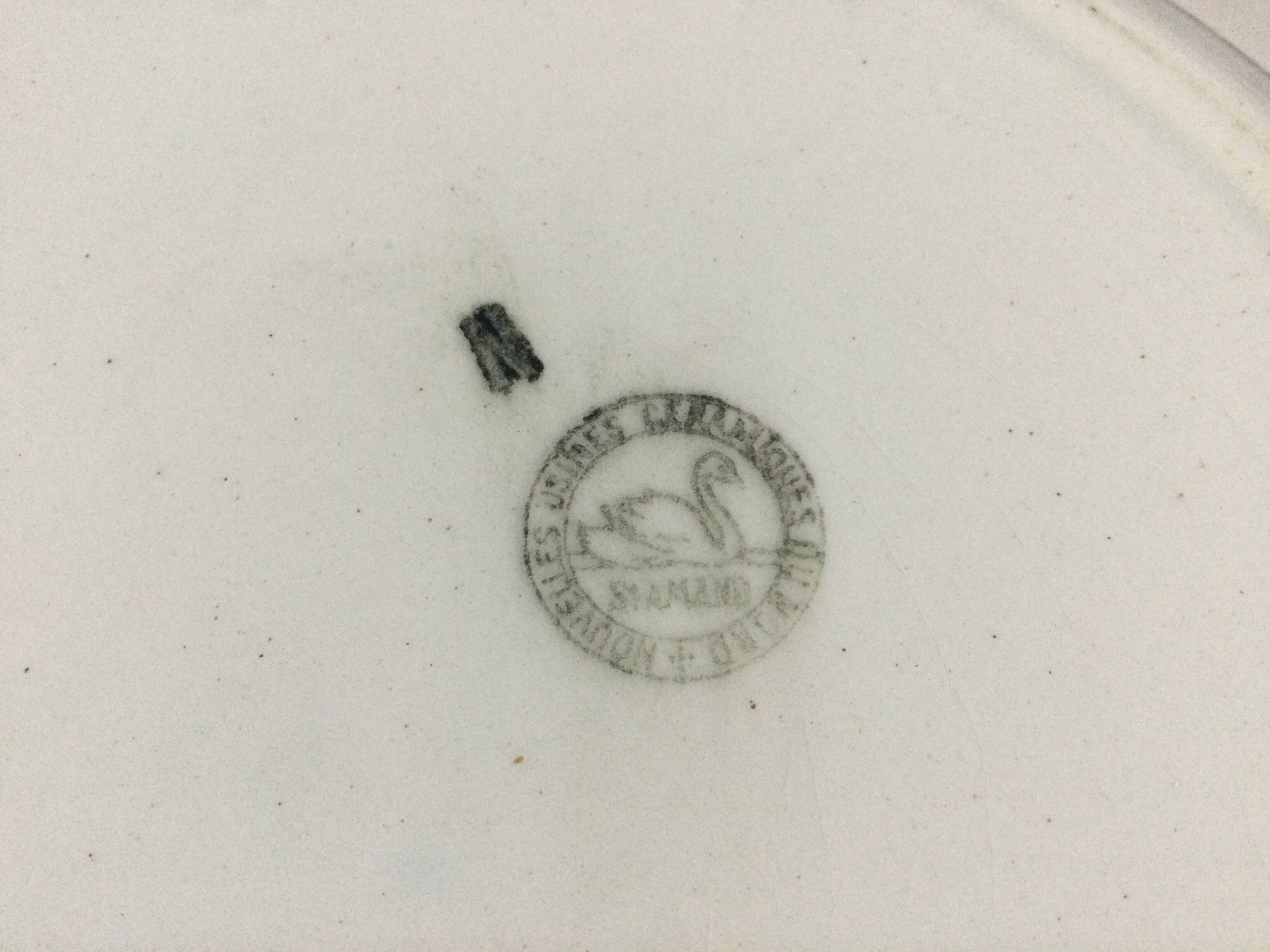 Art Nouveau dish 1908-1932 rooster decor