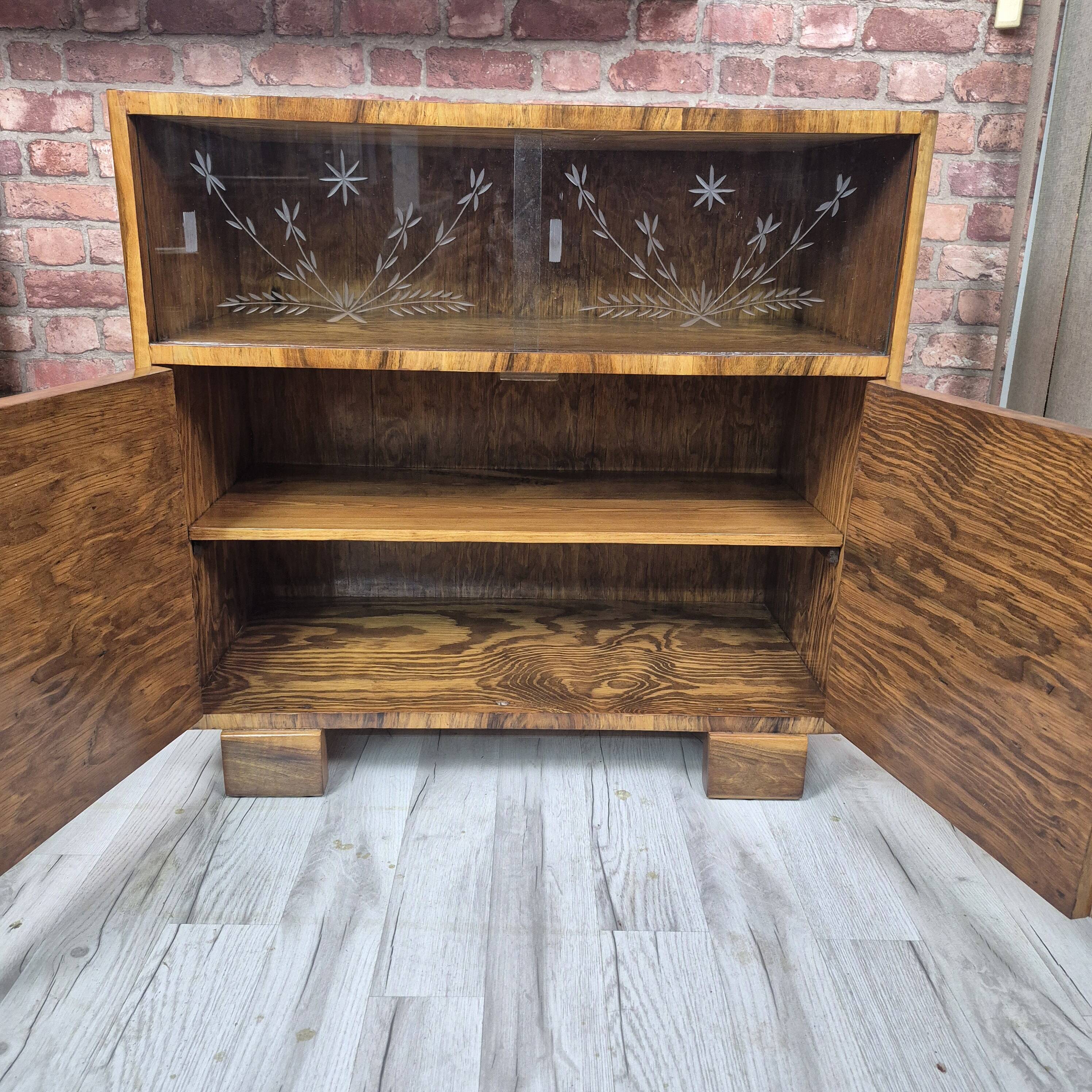 Restored Compact Art Deco Walnut Cabinet with Engraved Glass 1930s