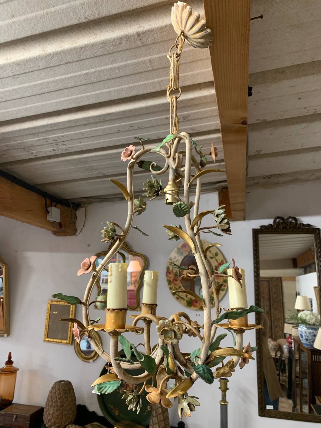Lustre en fer forgé floral