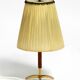 Lampe de table en laiton et teck par Kalmar, années 50