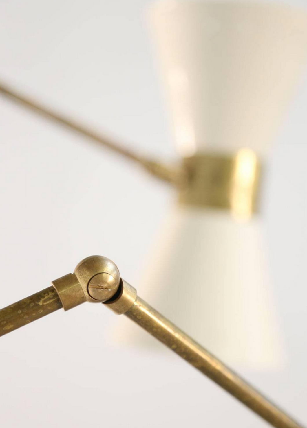 Wall lamp in the style of Italian creations of the 50s