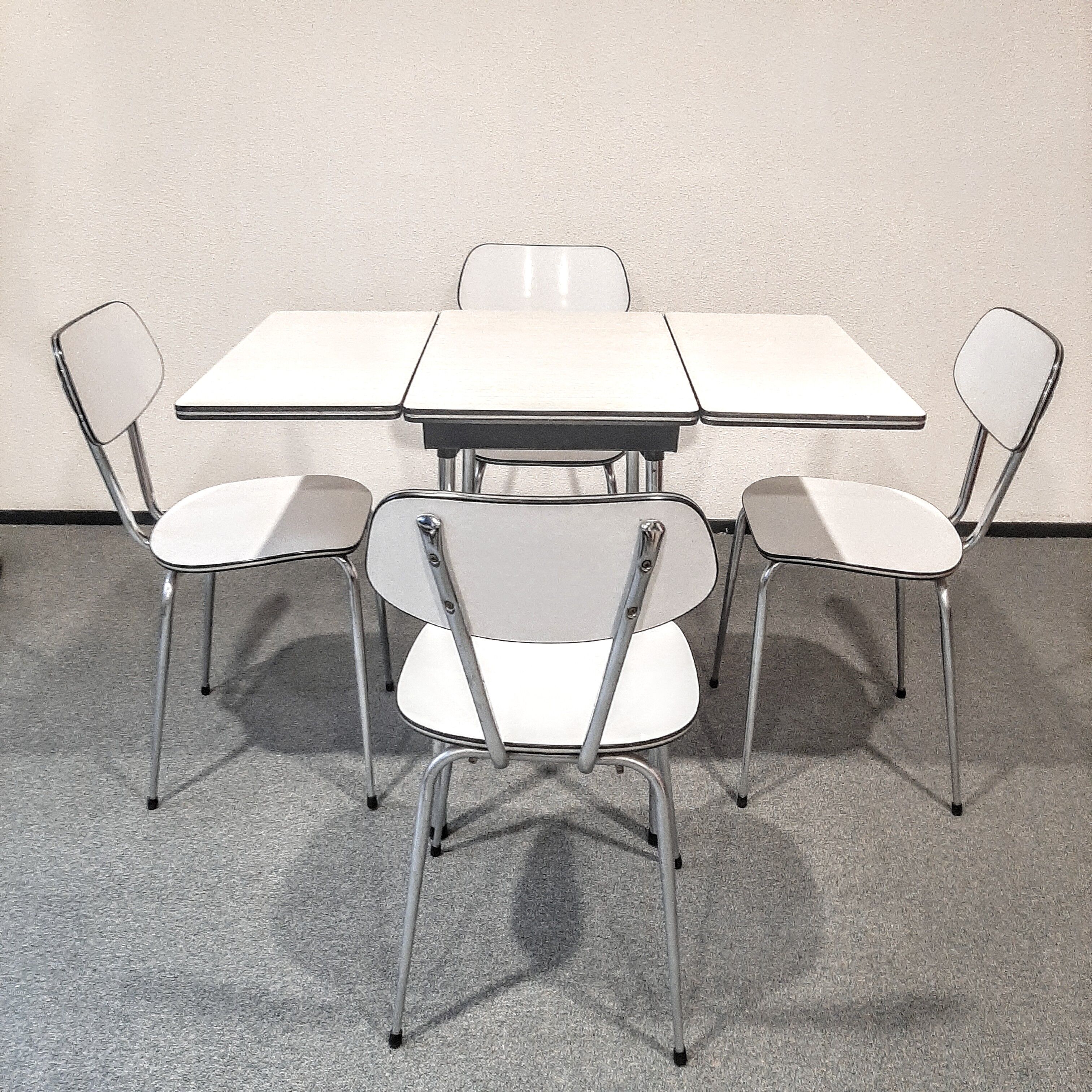 Formica kitchen table and chairs set from the 60s-70s