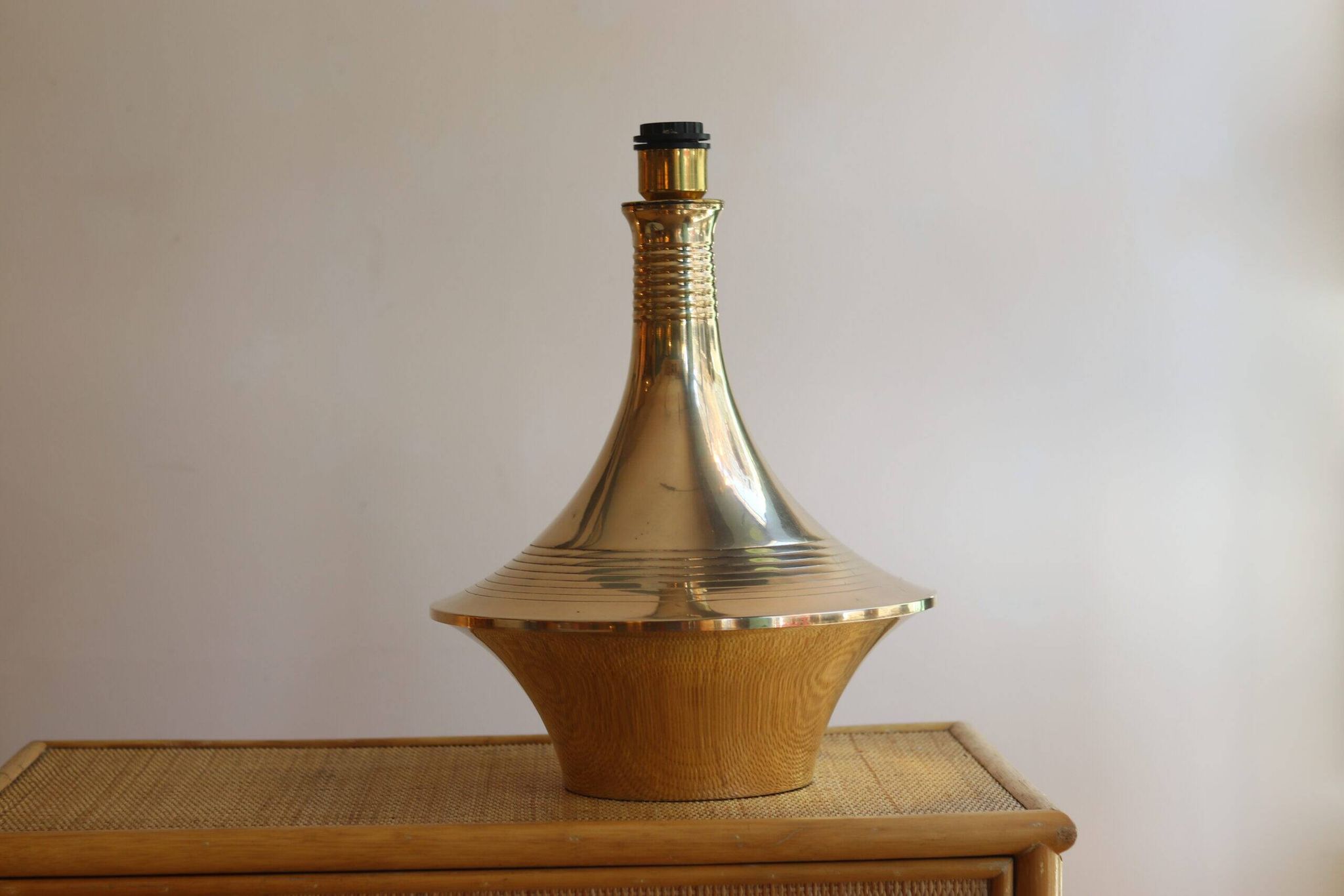 Grande lampe en laiton, années 60, style mid-century