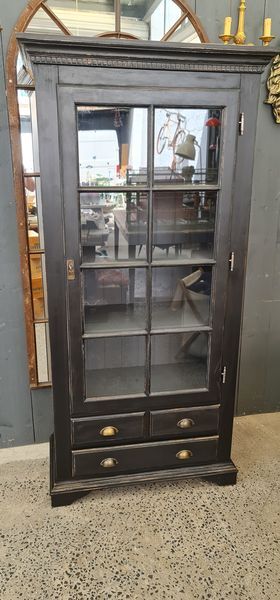 Showcase library patina black a door three drawers