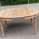 Table à manger ronde extensible Louis Philippe décapée en merisier massif 1