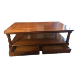 Coffee table in cherry finish