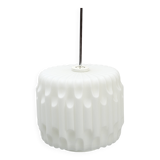 Lampe en verre opalin de Napako, années 1960