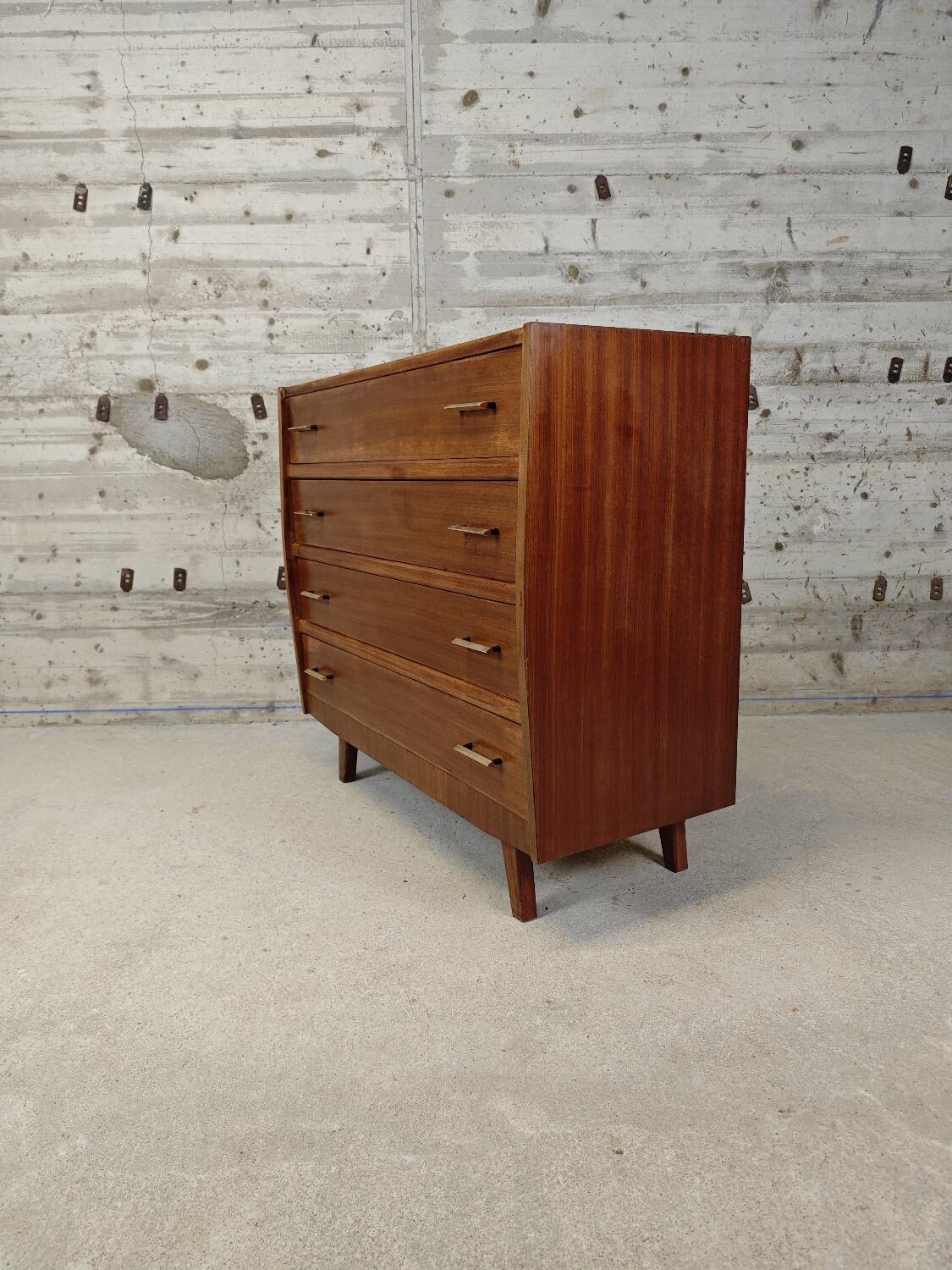 Vintage chest of drawers
