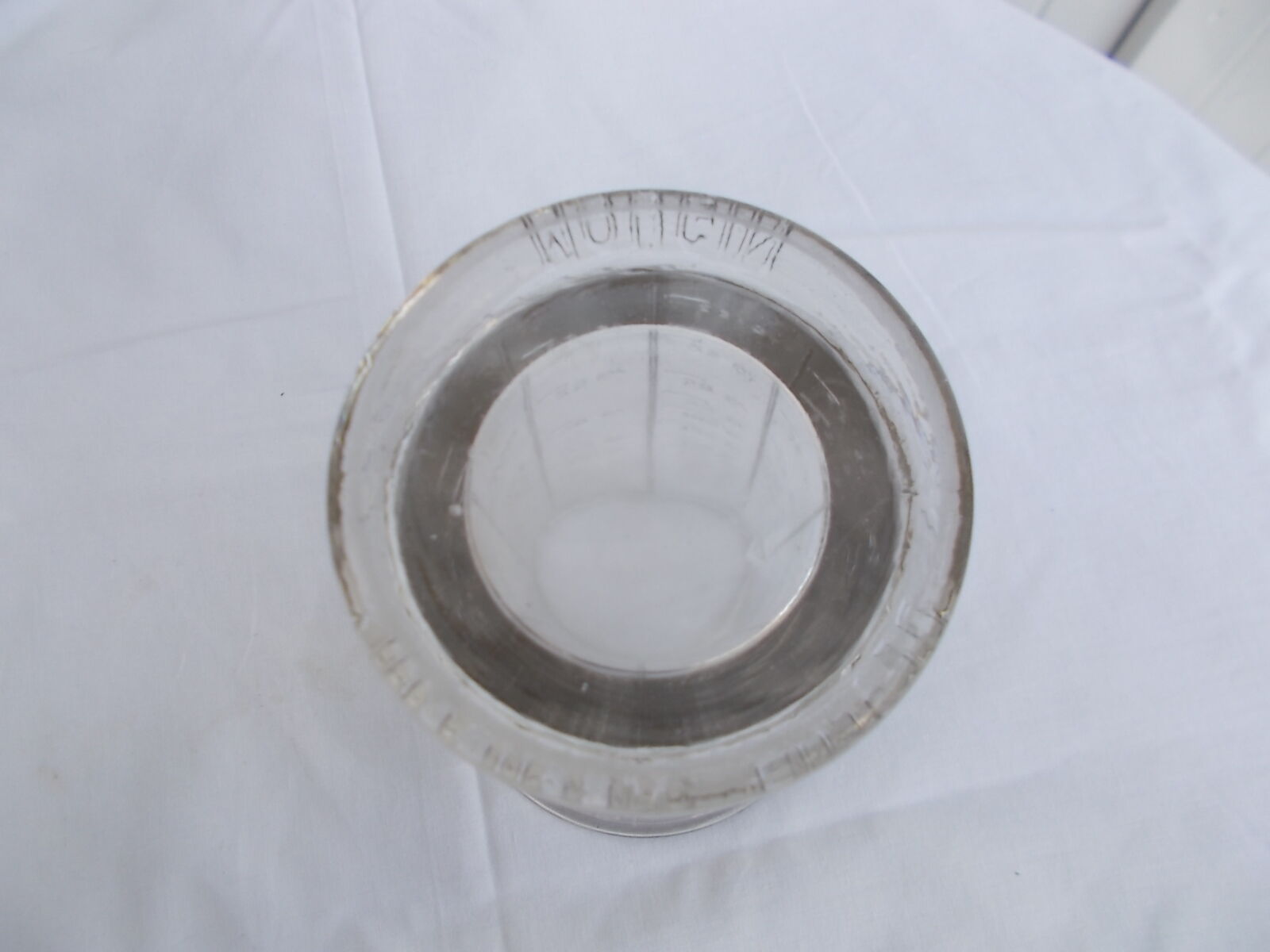 Verre doseur mesureur Mougin