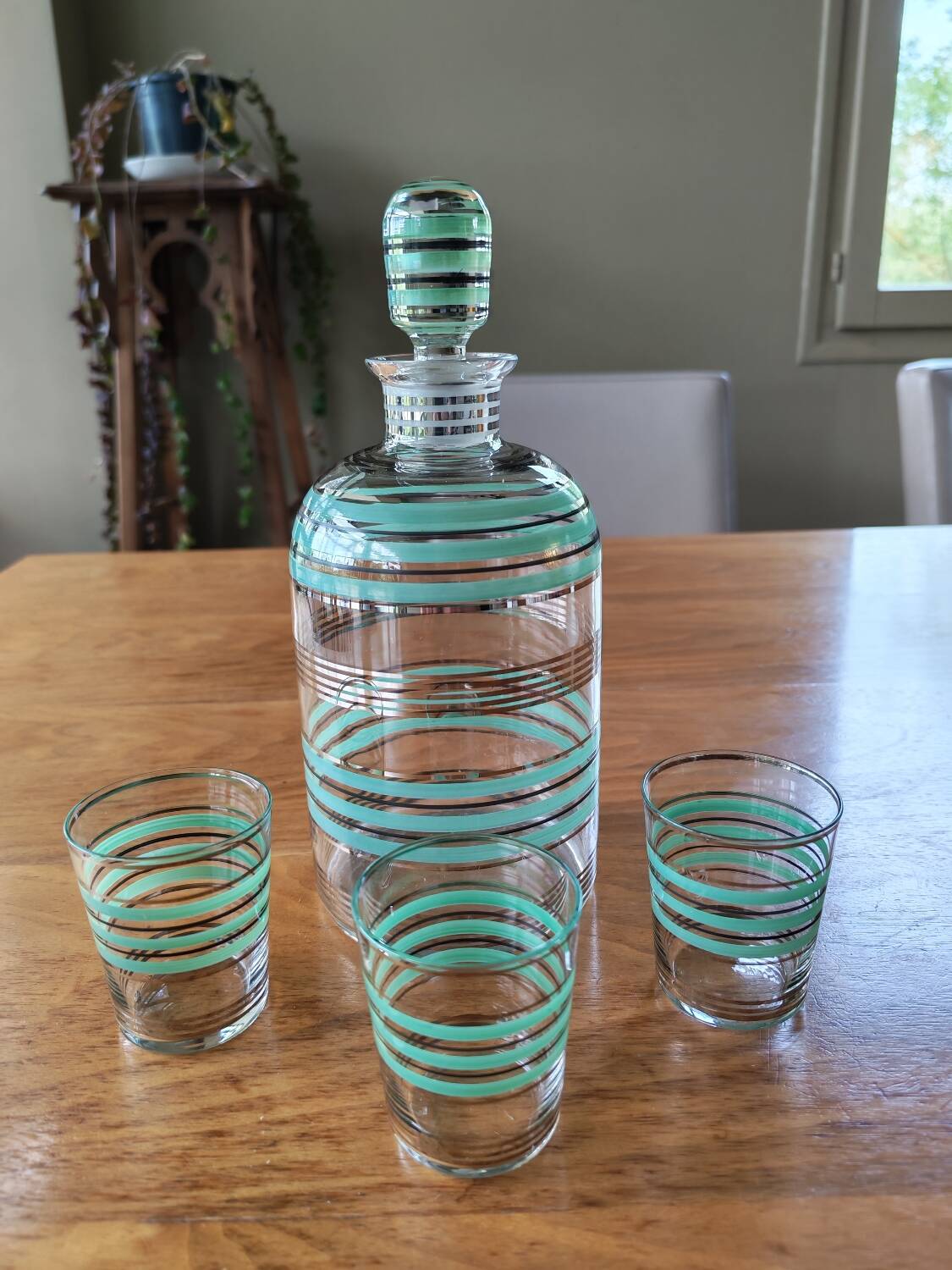 Art Deco carafe and 3 glasses