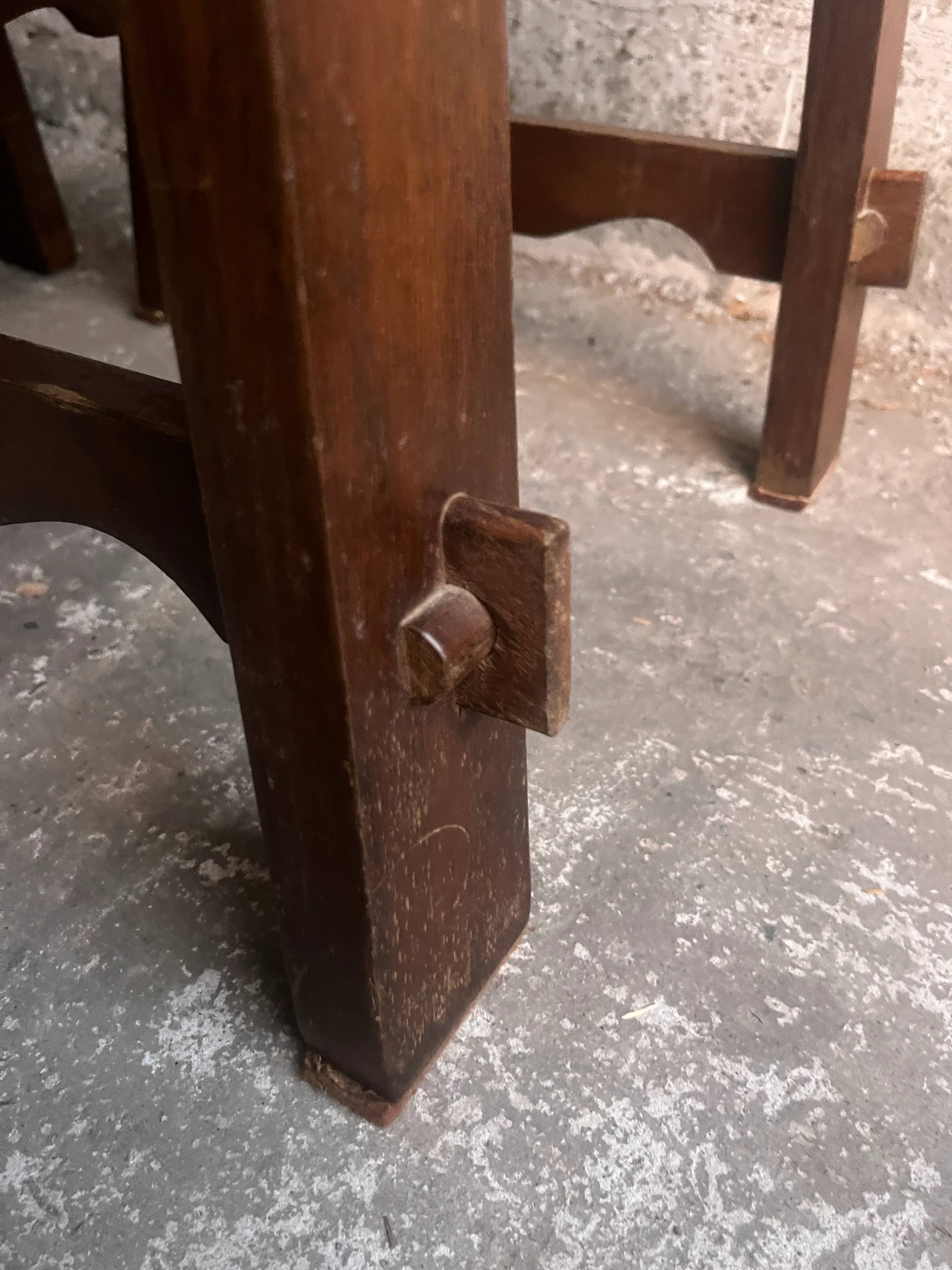 Brutalist wooden chairs – set of 10 (1970s)