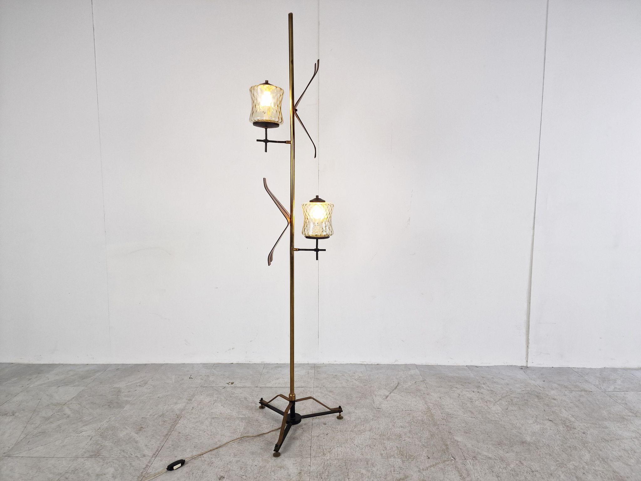 Lampadaire italien du milieu du siècle, années 1950