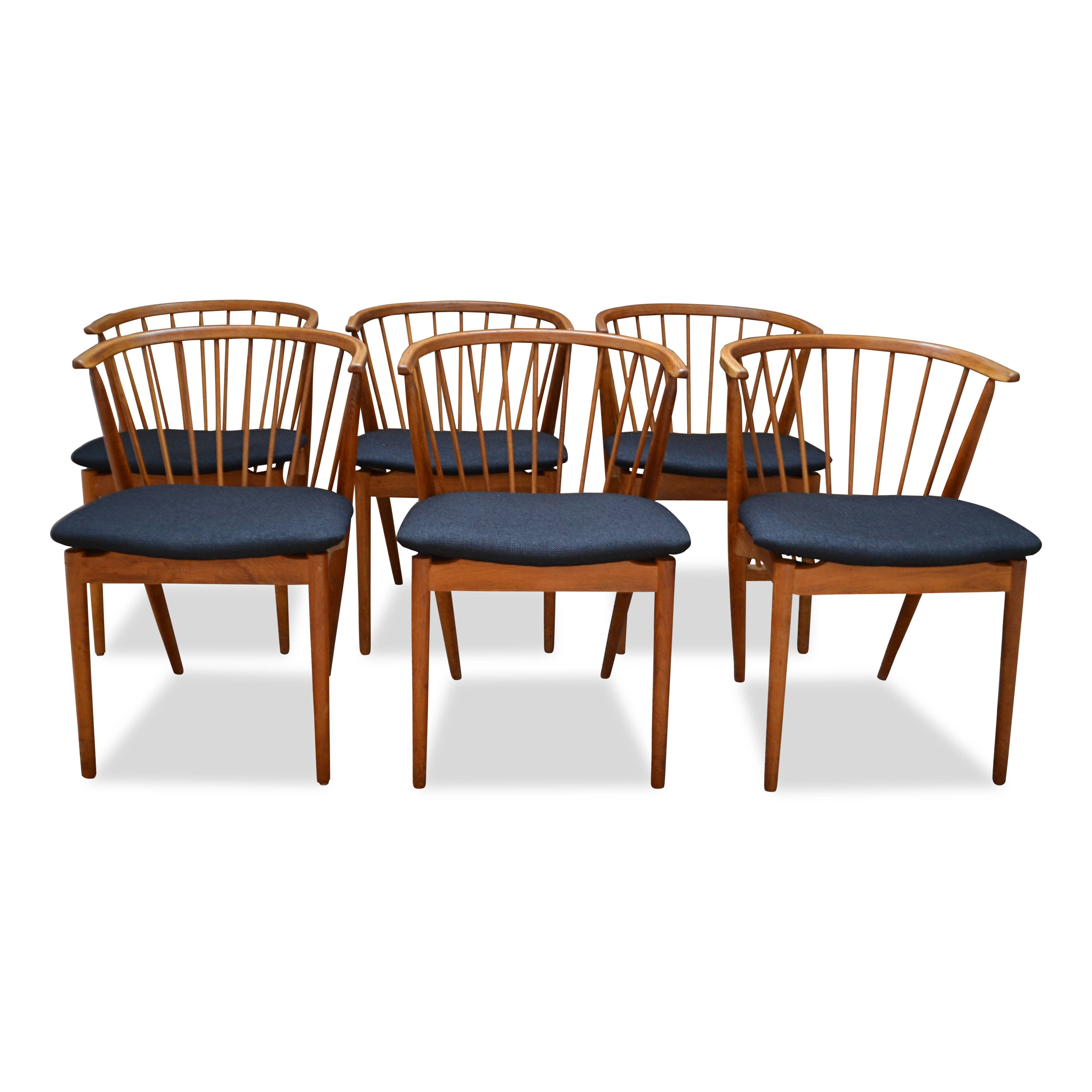 Vintage Danish design Helge Sibast nr.6 oak dining chairs