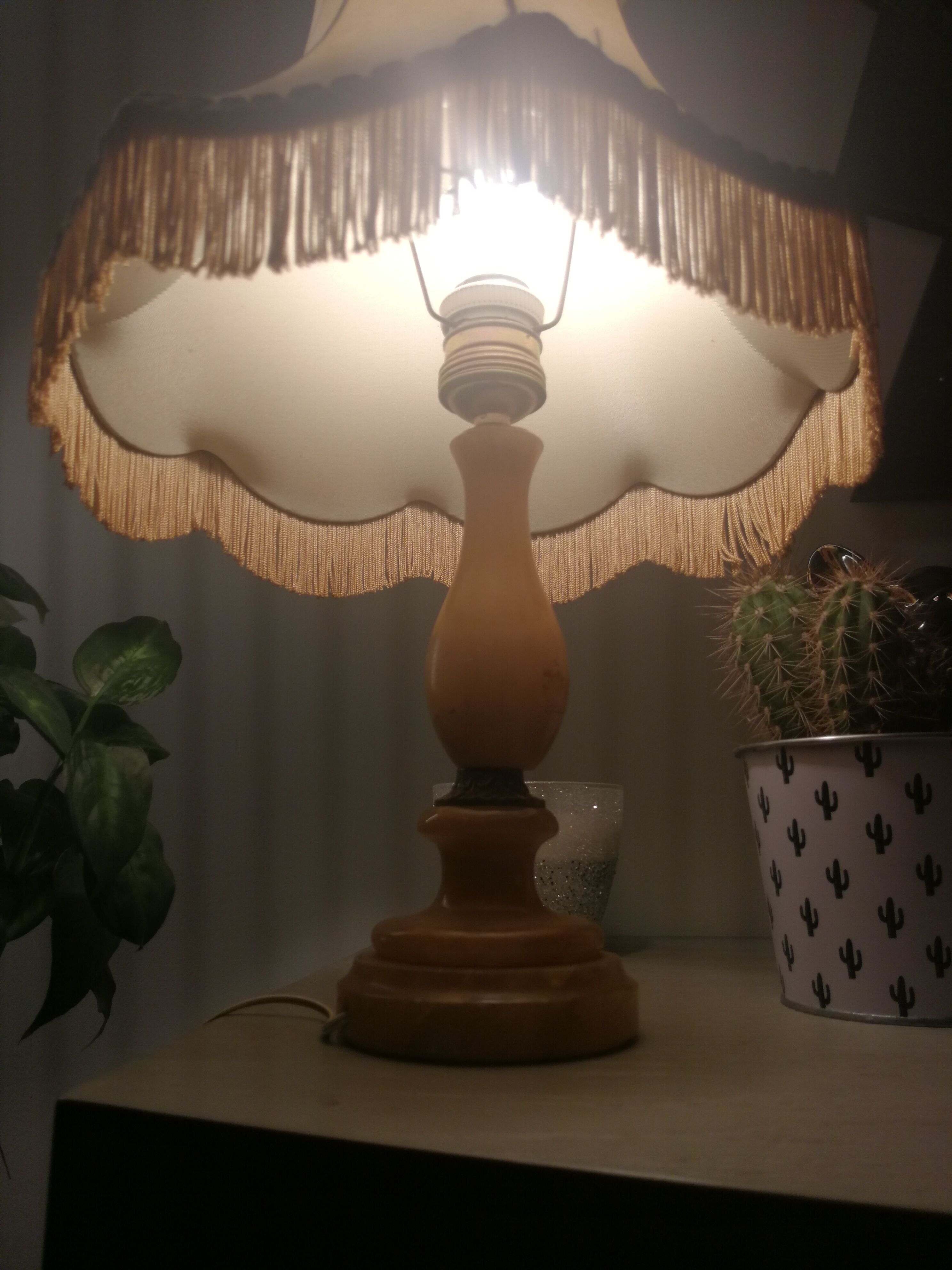 Bedside lamp in alabaster