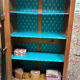 Armoire étagère rafraîchie