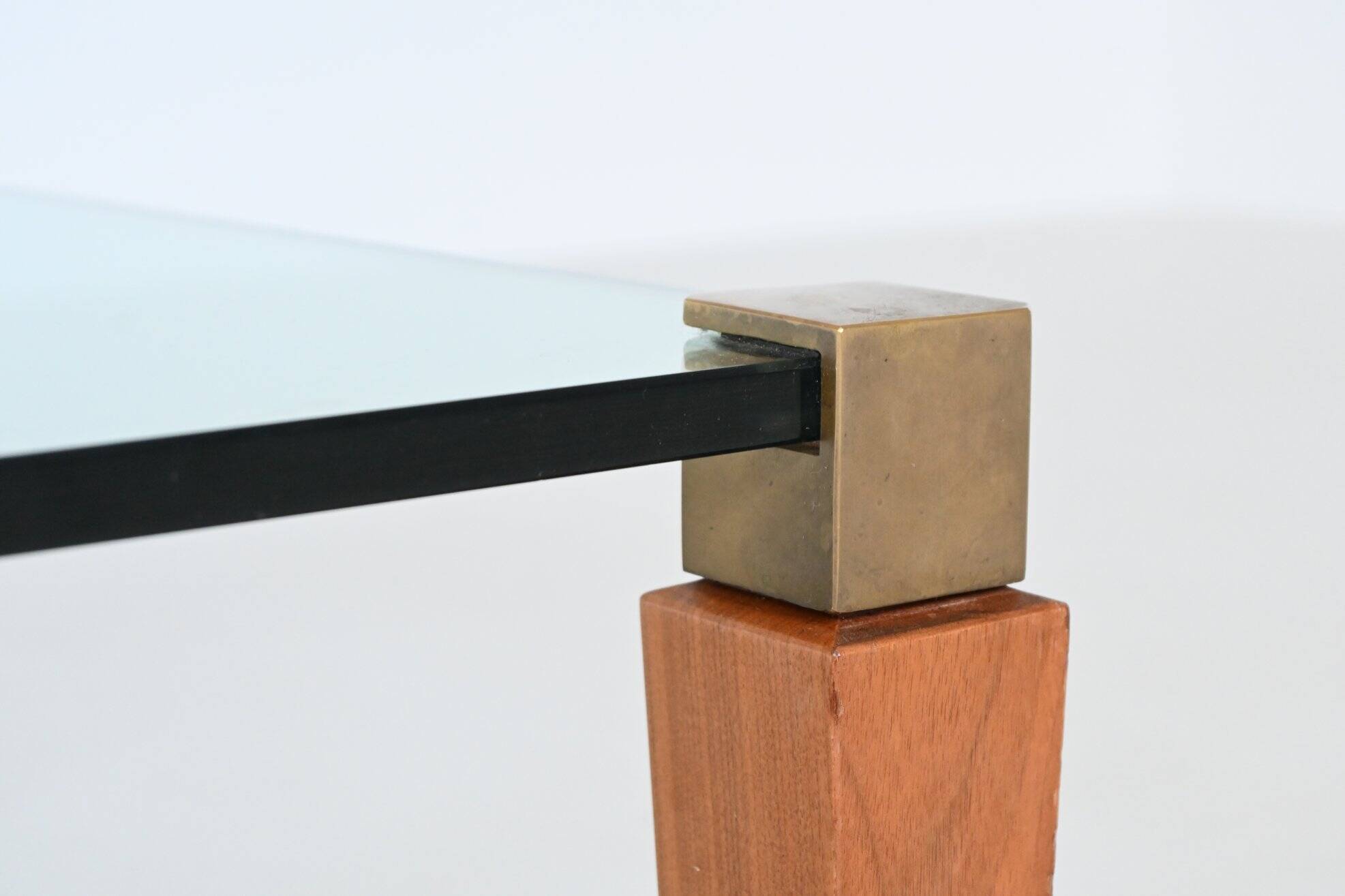 Table basse carrée Peter Ghyczy en laiton et verre, Pays-Bas, 1970