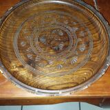 Lot de 2 plateaux en bois ronds sculptés vintage