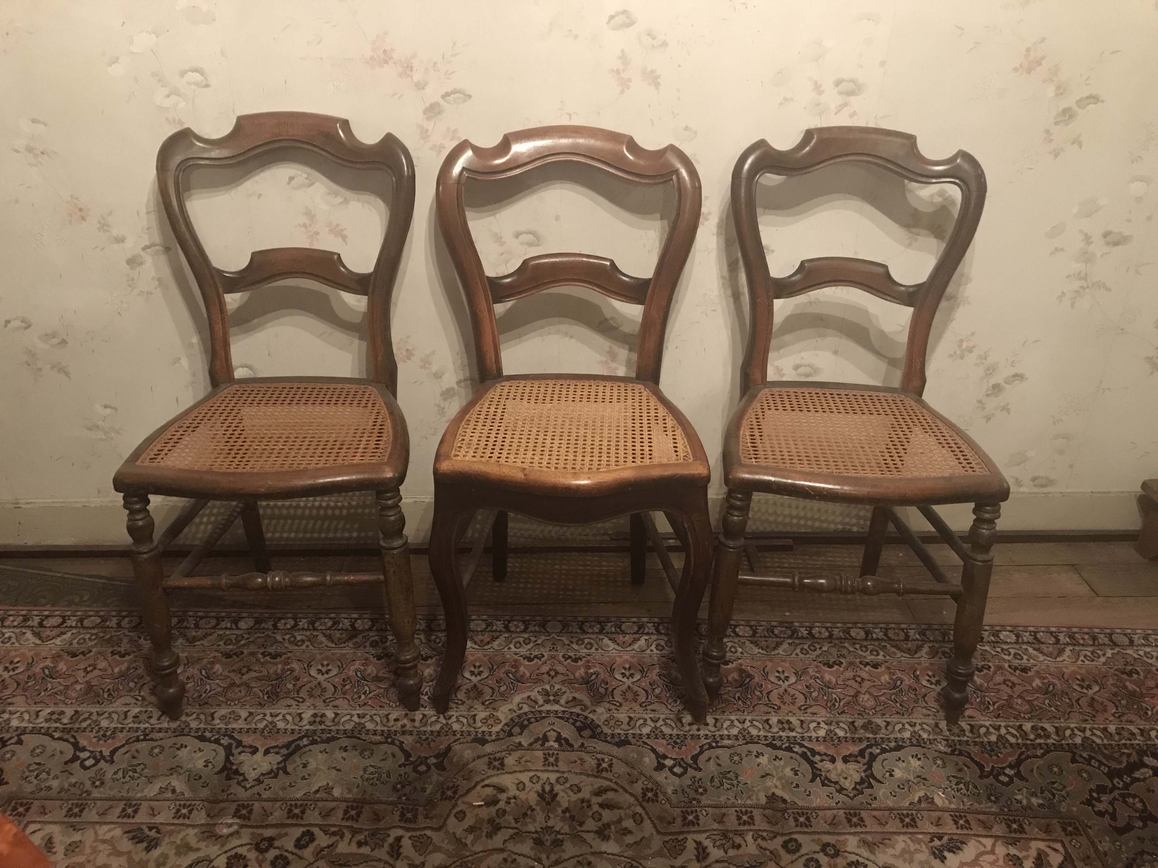 Lot de 6 chaises anciennes en bois