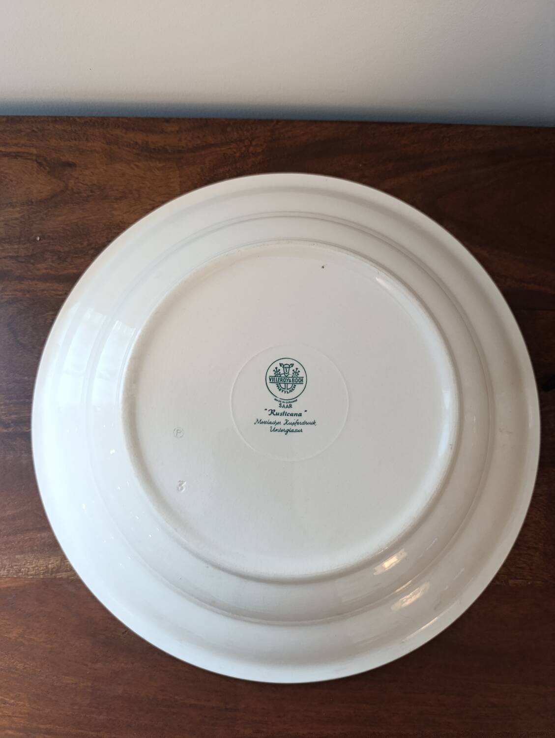 Large round, shallow Villeroy & Boch Rusticana dish - Blue