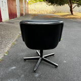 Pollock Knoll edition armchair