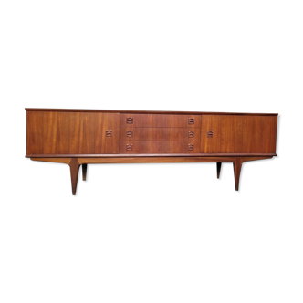 Scandinavian enfilade of the 70s, teak plated.
