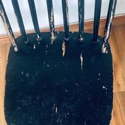 Chaise noire type fanett