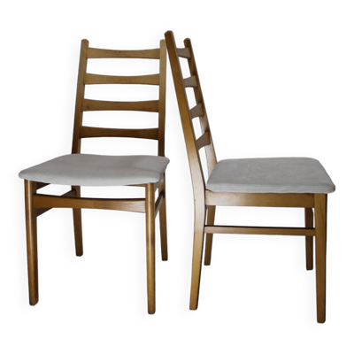 Paire chaises vintage en teck dessus velour cotelé blanc 1960 suède
