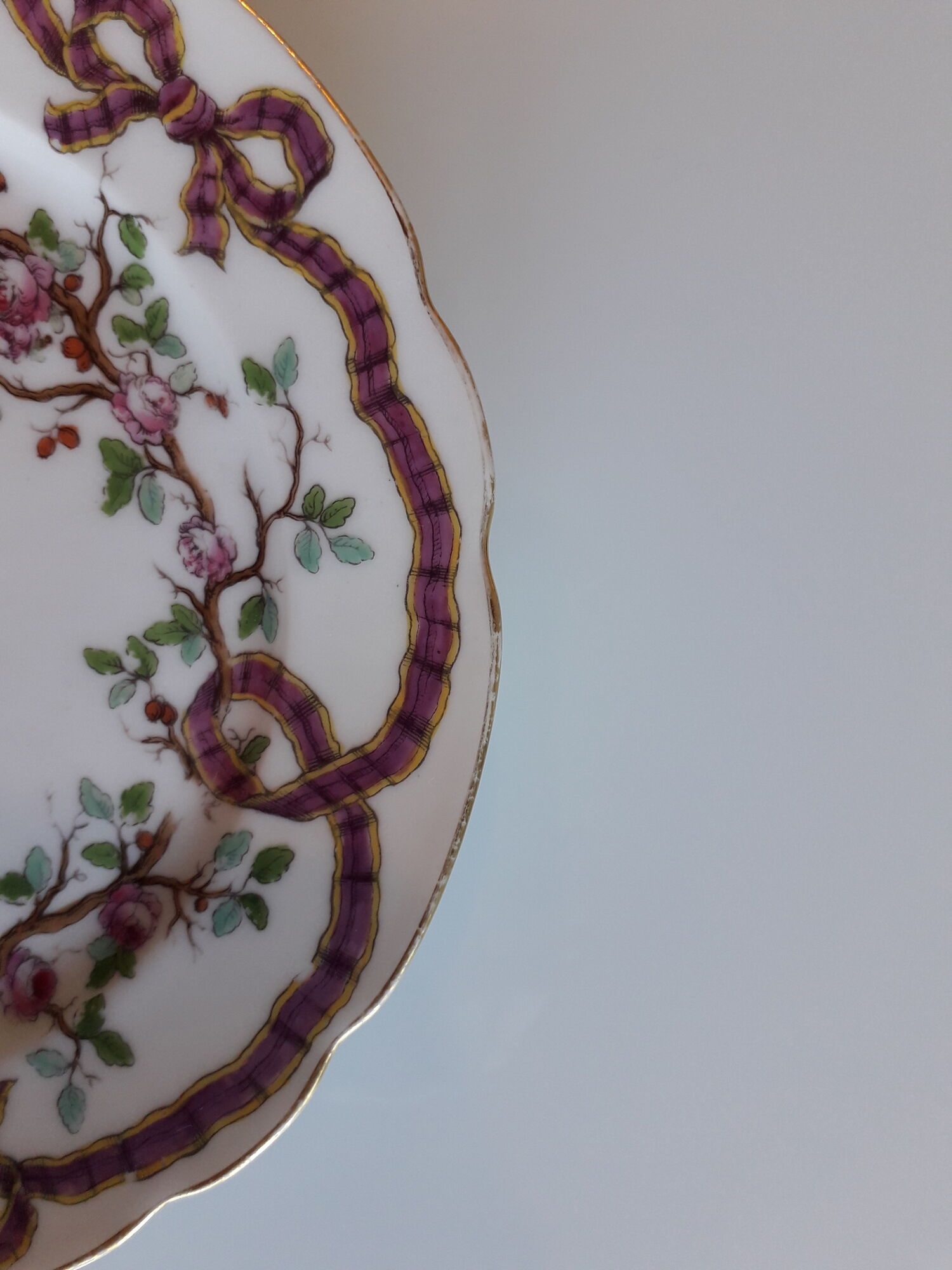 Set of 13 porcelain plates from PARIS - EDMOND HONORE - Early nineteenth