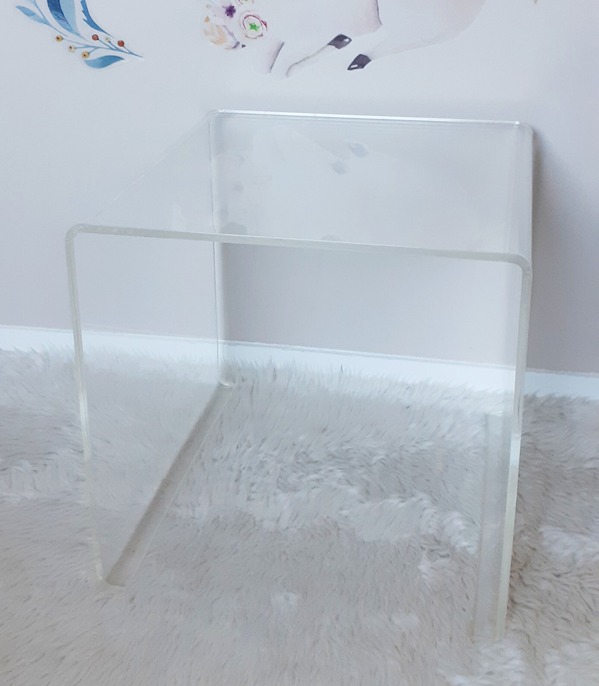 Plexiglas side table 40 x 40 x 40