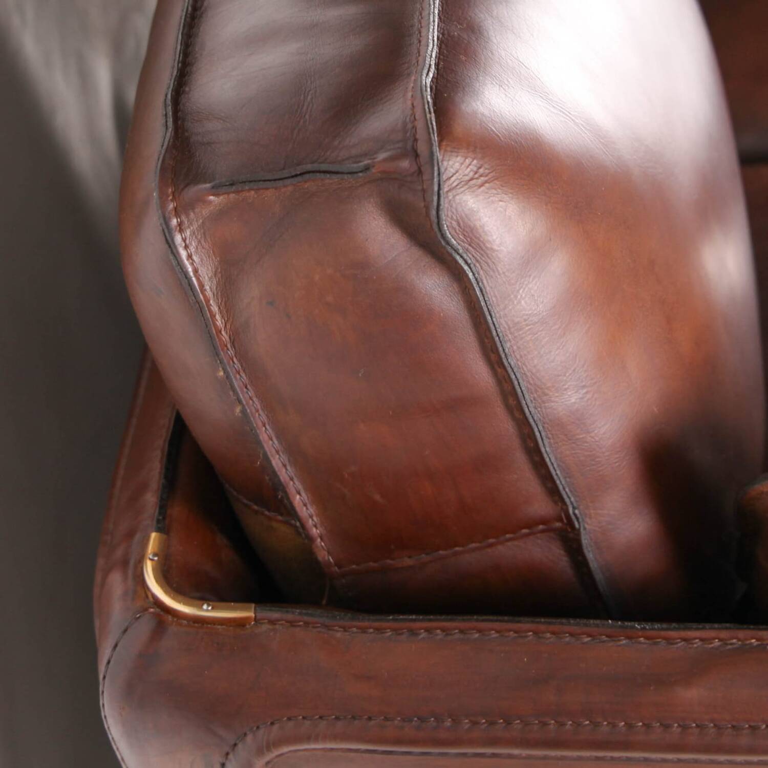 Paire de canapés cuir Roche Bobois