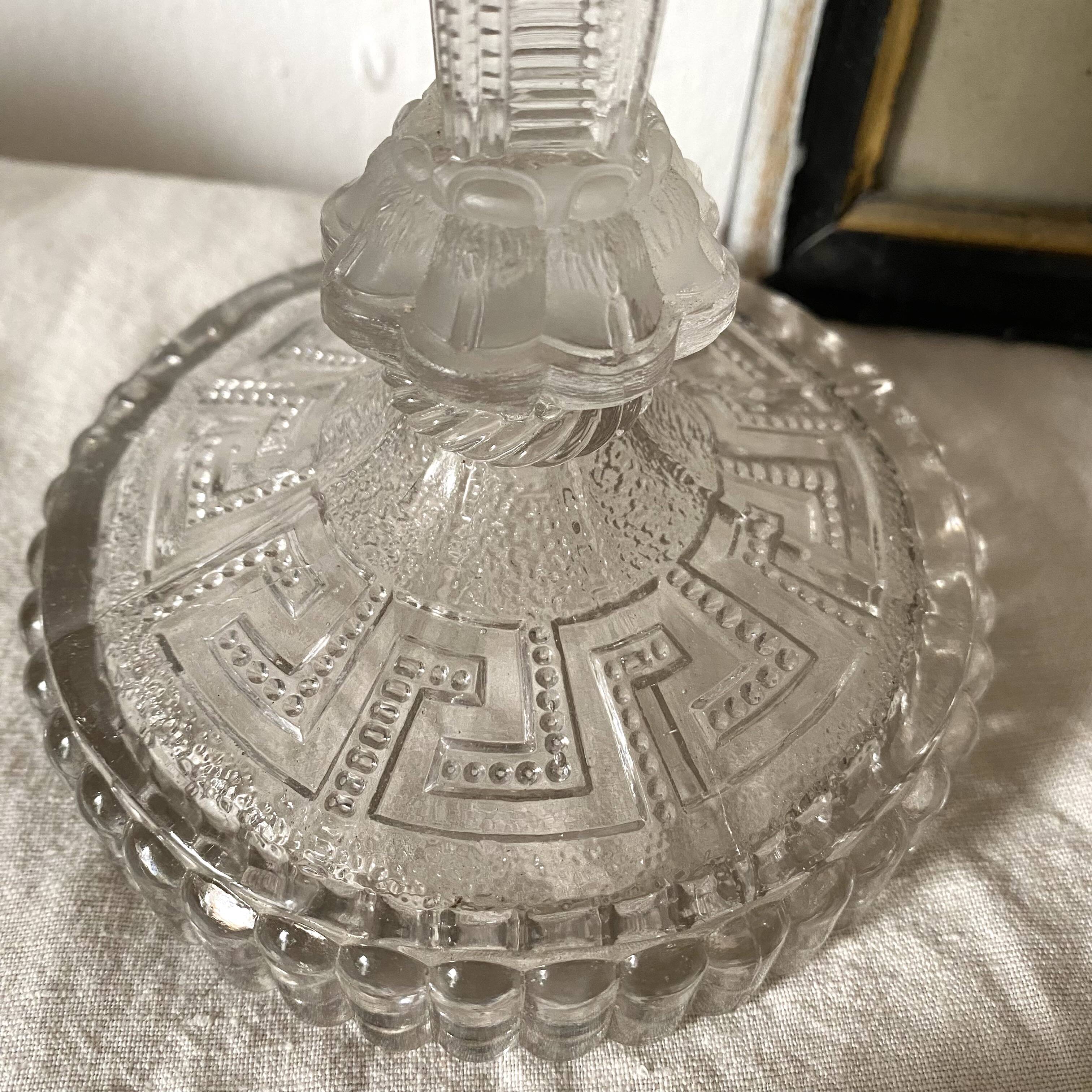 Bougeoir haut en verre moulé têtes de bélier