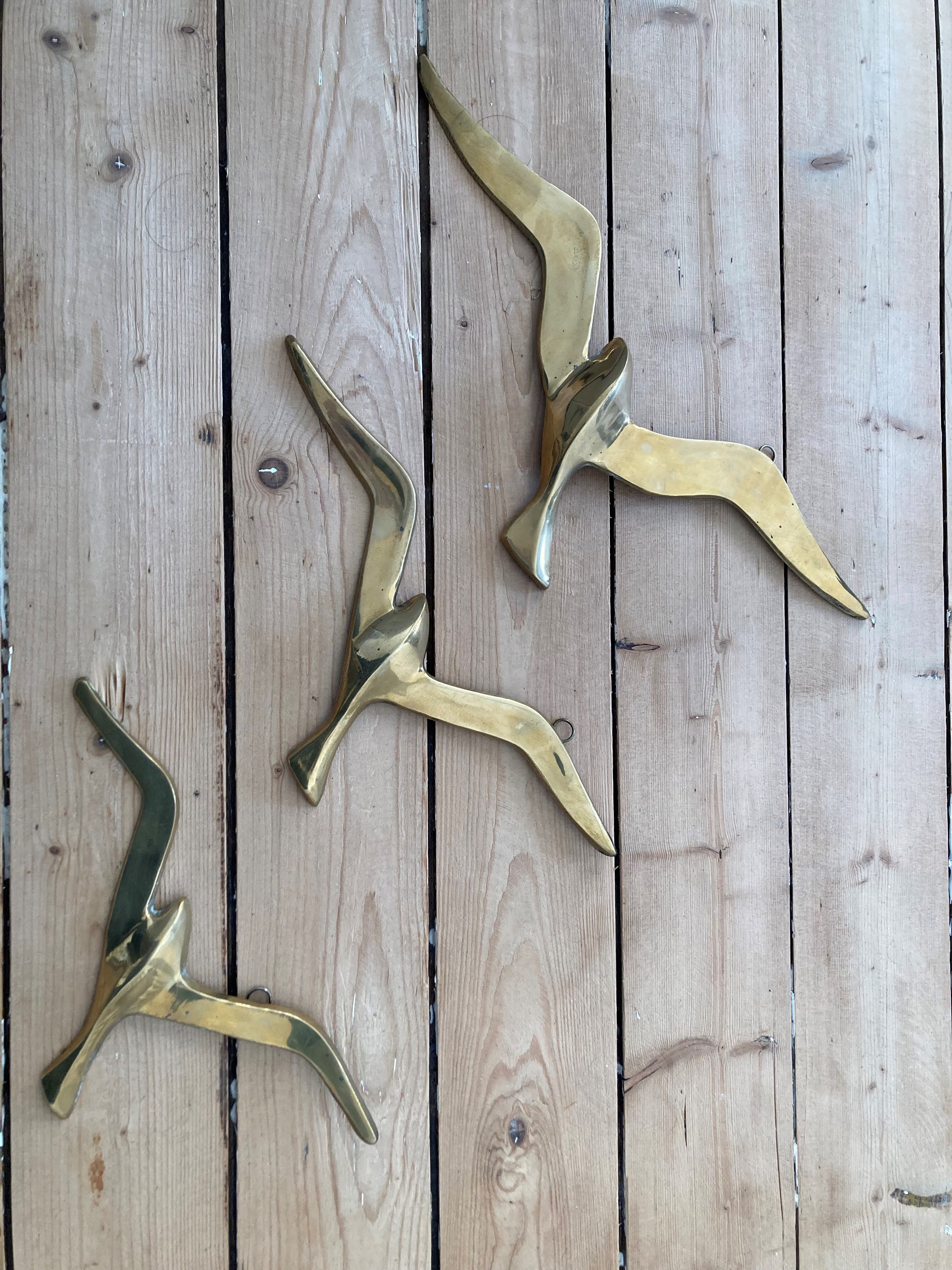 Set wall decoration birds (swallows) in vintage brass
