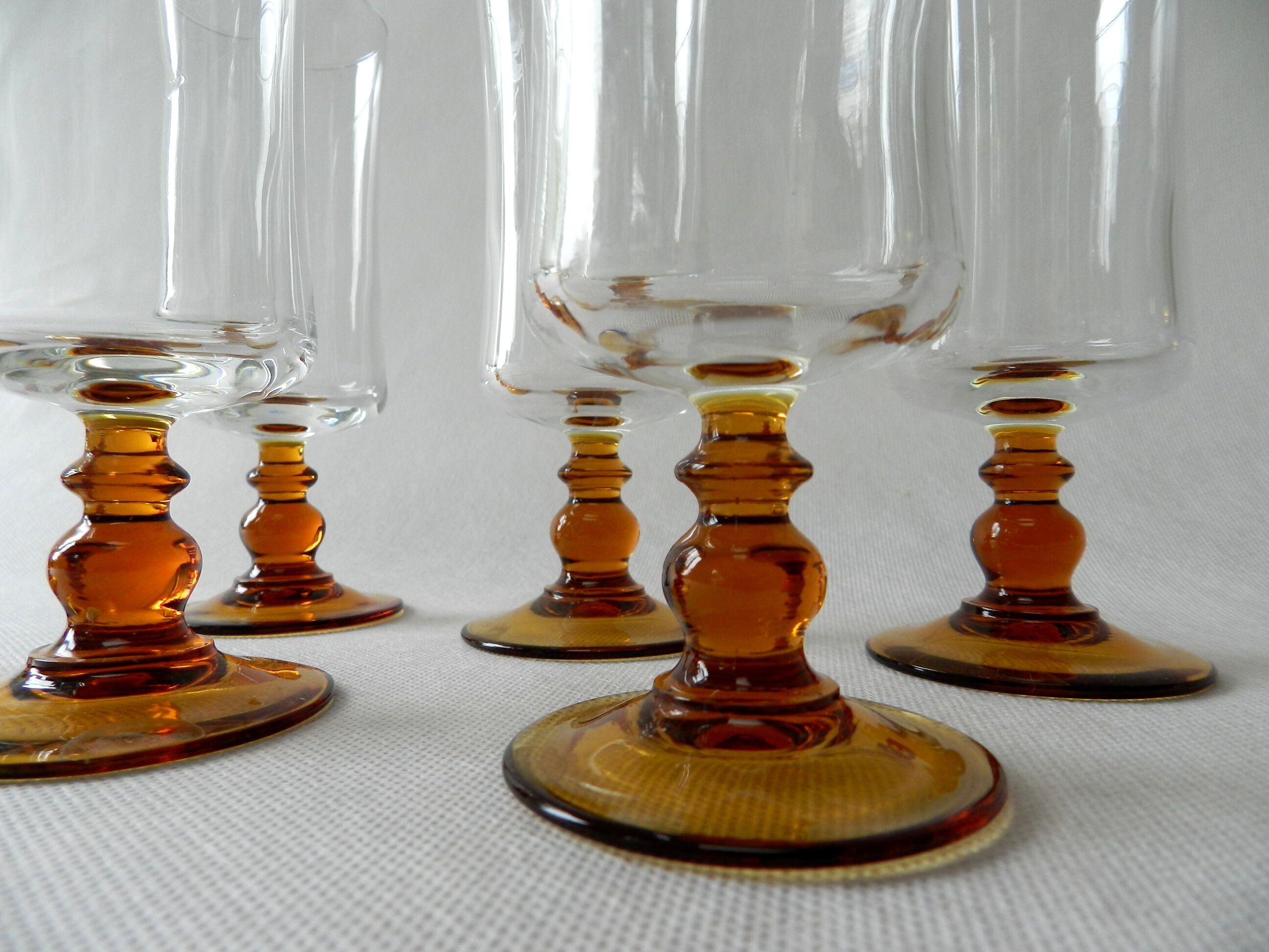 6 vintage champagne flutes