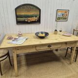 Farm table