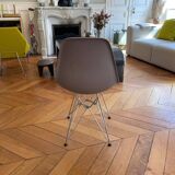 Set of 6 Vitra DSR chairs