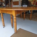 Antique round table