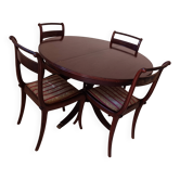 Table et chaises en bois d'acajou