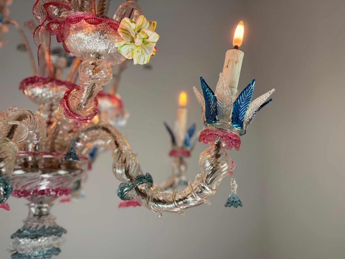 Venetian Rezzonico chandelier made of Murano glass circa 1900