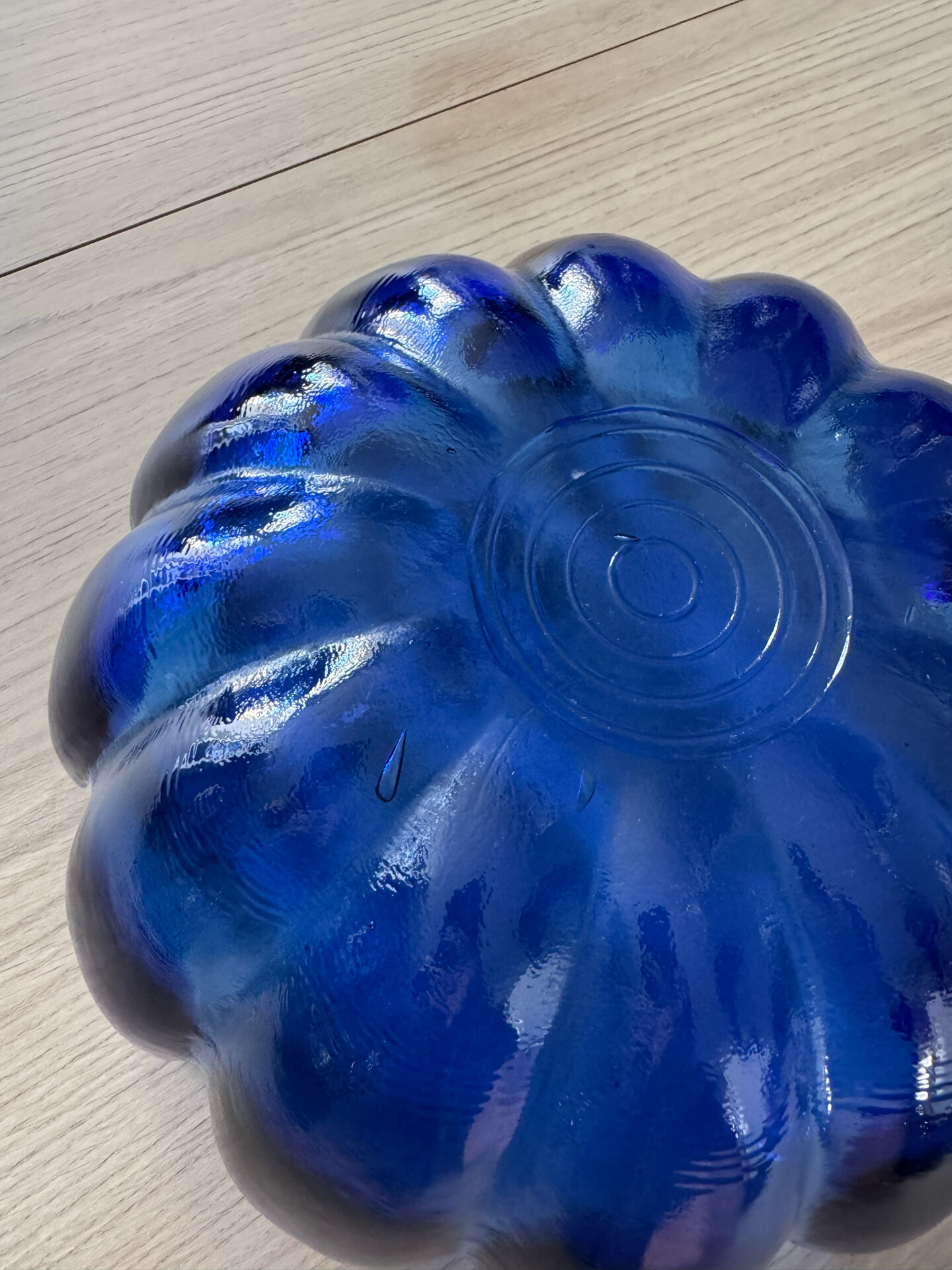 Vintage blown glass fruit bowl